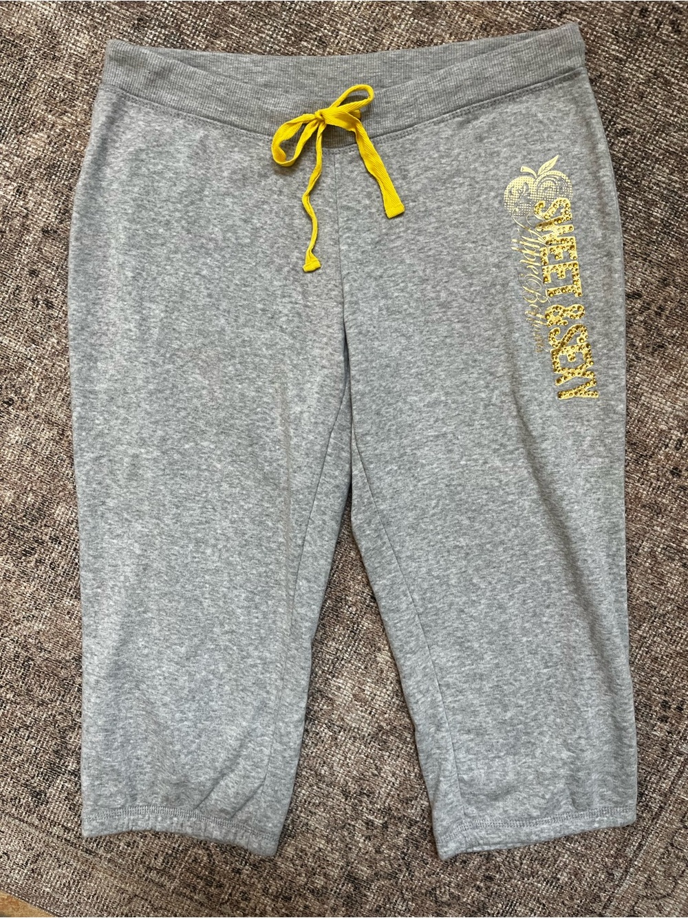 Apple Bottoms Heather Gray Capri Sweatpants with Yellow Drawstring L